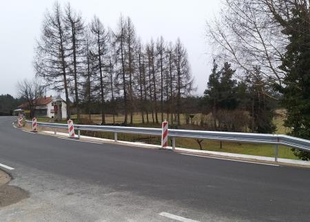 Selšček nova ograja ob podpornem  zidu 01 Foto Boštjan Otoničar